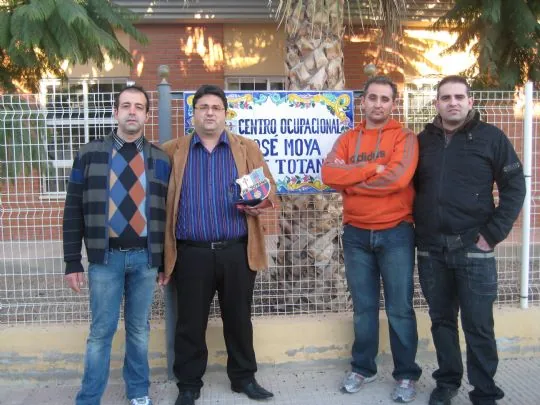 LA PB TOTANA VISITA EL CENTRO OCUPACIONAL MOYA TRILLA — imagen 3