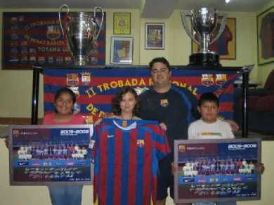 MOSQUINHO SERÁ LA MASCOTA DE LA VI TROBADA DE PEÑAS BARCELONISTAS — imagen 2