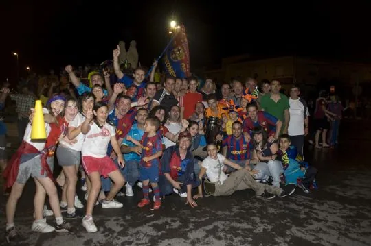 LA PEÑA BARCELONISTA DE TOTANA CELEBRA EL TRIPLETE EN LAS CALLES DE LA CIUDAD. — imagen 8