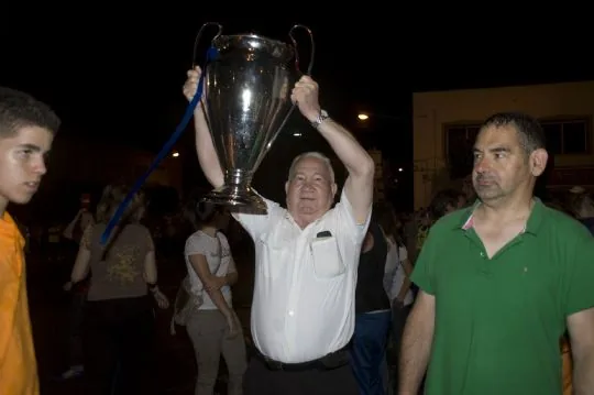 LA PEÑA BARCELONISTA DE TOTANA CELEBRA EL TRIPLETE EN LAS CALLES DE LA CIUDAD. — imagen 9