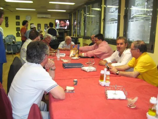 LAS PEÑAS BARCELONISTAS DE MADRID APOYAN LA CELEBRACION DE LA TROBADA DE TOTANA