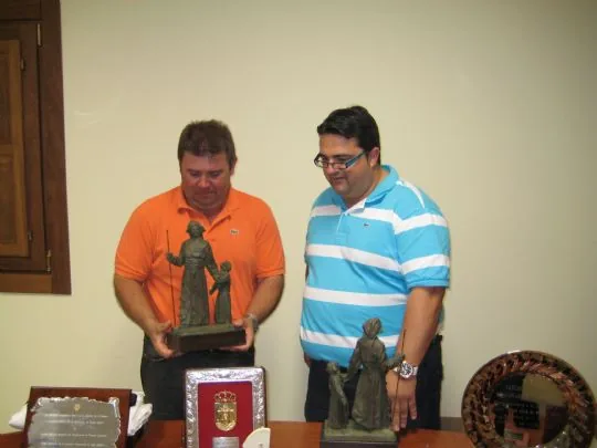 LAS BANDAS DE CORNETAS Y TAMBORES DEL ILMO CABILDO SUPERIOR DE PROCESIONES DE TOTANA ESTARAN PRESENTES EN LA XXXII TROBADA — imagen 2