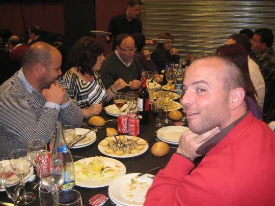 MAS DE 100 PERSONAS PARTICIPAN EN LA CENA NAVIDAD Y XII ANIVERSARIO DE LA PB TOTANA — imagen 2