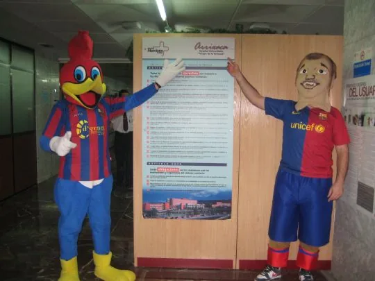 LA PB TOTANA REPARTIO REGALOS EN EL HOSPITAL VIRGEN DE LA ARRIXACA DE MURCIA — imagen 2