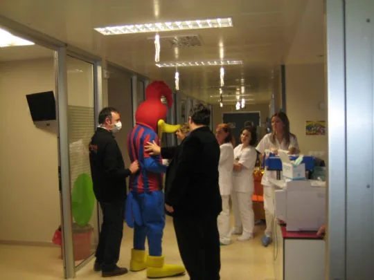 LA PB TOTANA REPARTIO REGALOS EN EL HOSPITAL VIRGEN DE LA ARRIXACA DE MURCIA — imagen 8