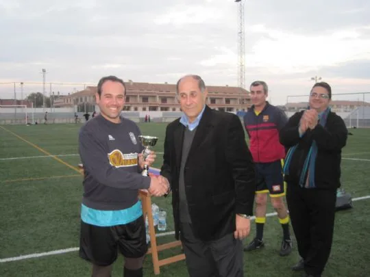 LA PB TOTANA GANA EL I TORNEO DE NAVIDAD DE FUTBOL 7 INTERPEÑAS JUGADO EN ROLDAN — imagen 5