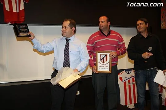 LA PEÑA BARCELONISTA DE TOTANA PRESENTE EN EL XV ANIVERSARIO DE LA PEÑA ATLÉTICO DE MADRID DE TOTANA