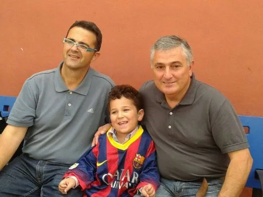 LA FEDERACIÓN DE PEÑAS BARCELONISTAS Y LA PB TOTANA AYUDAN A JAVITO