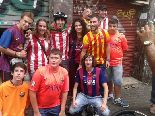 CASI 30 PEÑISTAS Y AFICIONADOS VIAJAN A BARCELONA AL PARTIDO FC BARCELONA - ATH. BILBAO — imagen 5