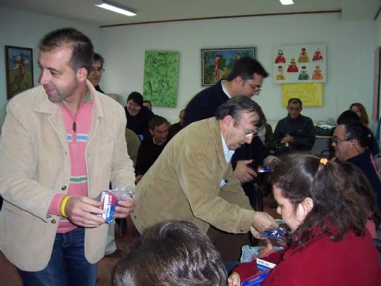 LA PEÑA BARCELONISTA DE TOTANA CELEBRA UNA JORNADA DE CONVIVENCIA CON LOS ENFERMOS MENTALES Y LOS DISCAPACITADOS DE LA LOCALIDAD