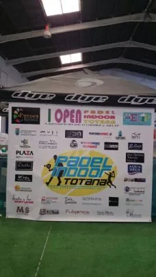 LA PEÑA BARCELONISTA DE TOTANA COLABORA EN TRES NUEVAS ACTIVIDADES SOLIDARIAS: EL I OPEN DE PÁDEL INDOOR TOTANA, LA CENA DE AELIP Y LA COMIDA DE LA MAGDALENA