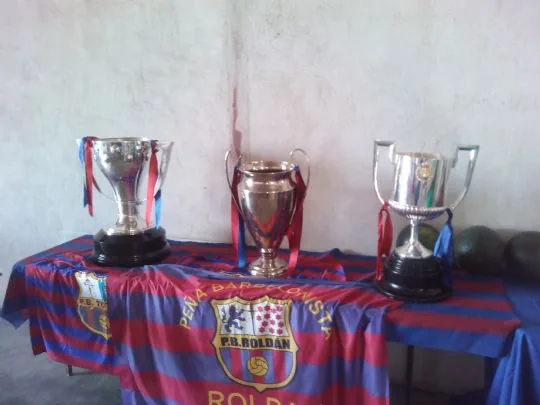 LA PEÑA BARCELONISTA DE TOTANA CELEBRÓ SU XVIII ANIVERSARIO Y LA CONSECUCIÓN DEL TRIPLETE