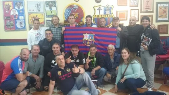LA PEÑA BARCELONISTA DE TOTANA SOLIDARIA CON PERSONAS PRIVADAS DE LIBERTAD DEL CENTRO PENITENCIARIO MURCIA I