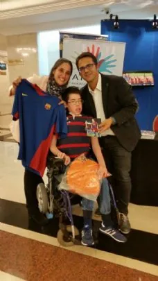 LA PEÑA BARCELONISTA DE TOTANA LLEVA LA ILUSIÓN A UN JOVEN URUGUAYO — imagen 3