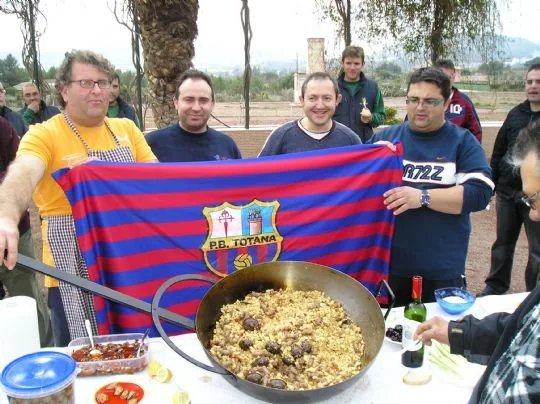 MÁS DE 300 PERSONAS PARTICIPAN EN LAS JORNADAS DE CONVIVENCIA DÍA DEL SOCIO ORGANIZADAS POR LA PEÑA BARCELONISTA DE TOTANA — imagen 3