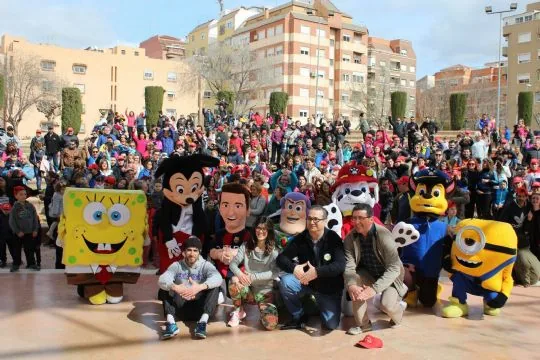 LA PEÑA BARCELONISTA DE TOTANA COLABORA EN LA VIII CARRERA POR LAS ENFERMEDADES RARAS DE PETRER