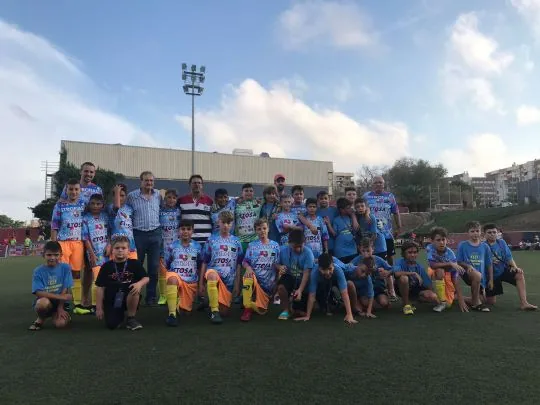 LA PEÑA BARCELONISTA DE TOTANA DA VISIBILIDAD A LAS ENFERMEDADES RARAS Y COLABORA CON DGENES Y AELIP