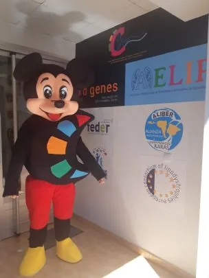 LA PEÑA BARCELONISTA DE TOTANA DONA 2 MUÑECOS CON EL LOGOTIPO DE AELIP Y DGENES EN EL MARCO DE SU PROGRAMA ILUSIÓN SOLIDARIA — imagen 2