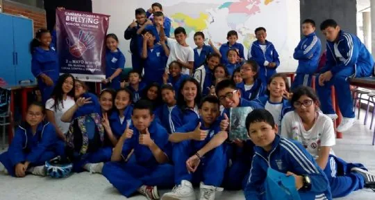 LAS FEDERACIONES DE PEÑAS BARCELONISTAS DE ALICANTE Y CASTILLA LA MANCHA JUNTO CON LA PEÑA BARCELONISTA DE TOTANA DESARROLLAN UN PROYECTO INNOVADOR CONTRA EL BULLYING EN BOGOTA (COLOMBIA) — imagen 5