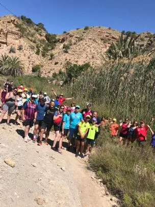 SE CELEBRA LA RUTA DE SENDERISMO SOLIDARIO DEL RÍO CHICAMO, A BENEFICIO DE AELIP Y D´GENES ORGANIZADA POR LA PEÑA BARCELONISTA DE MACISVENDA CON LA COLABORACION DE LA PEÑA BARCELONISTA DE TOTANA