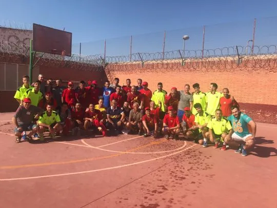 LA PEÑA BARCELONISTA DE TOTANA CLAUSURA LA ESCUELA DE FÚTBOL 2018-2019 QUE DESARROLLA EN EL CENTRO PENITENCIARIO DE MURCIA I . — imagen 4