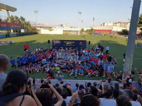 LA PEÑA BARCELONISTA DE TOTANA DA VISIBILIDAD Y SENSIBILIZA SOBRE LAS LIPODISTROFIAS EN EL XIV TORNEO INTERNACIONAL DE FÚTBOL 7, ORGANIZADO POR LA CONFENDERACIÓN MUNDIAL DE PEÑAS DEL FCBARCELONA — imagen 2