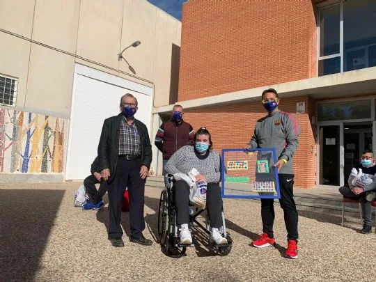 LA PEÑA BARCELONISTA DE TOTANA VISITA EN CENTRO DE PERSONAS CON DISCAPACIDAD INTELECTUAL JOSÉ MOYA TRILLA — imagen 3