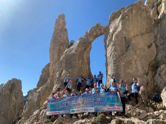 Las Peñas Barcelonistas de Totana y Roldan se unen al día mundial de las Lipodistrofias