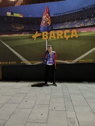 La Peña Barcelonista de Totana hace posible la ilusión de Mario, un joven que sufre una enfermedad rara