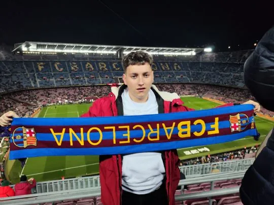 La Peña Barcelonista de Totana hace posible la ilusión de Mario, un joven que sufre una enfermedad rara — imagen 2