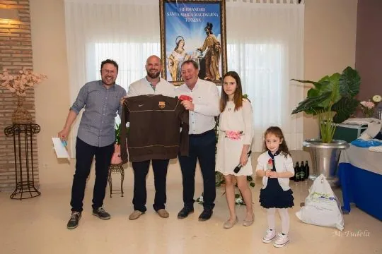 La Peña Barcelonista colabora con la Hermandad de la Magdalena y las asociaciones Dismo y Retimur.