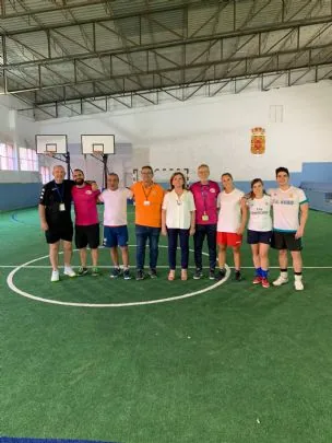 El centro penitenciario Murcia I acoge un triangular de fútbol sala solidario, coorganizado por la Peña Barcelonista de Totana