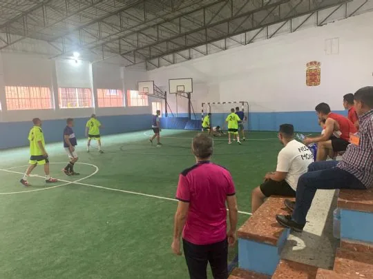 La Escuela de Fútbol de la Peña Barcelonista de Totana en el Centro Penitenciario de Murcia ayuda a 50 personas privadas de libertad a mejorar sus hábitos saludables a través del deporte — imagen 3