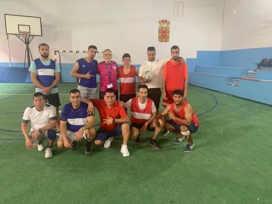 La Escuela de Fútbol de la Peña Barcelonista de Totana en el Centro Penitenciario de Murcia ayuda a 50 personas privadas de libertad a mejorar sus hábitos saludables a través del deporte — imagen 4