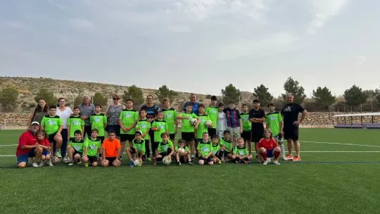 MÁS DE CIEN NIÑOS Y NIÑAS PARTICIPAN EN LA ESCUELA DEPORTIVA PB TOTANASANTA EULALIA DURANTE EL CURSO 2024/2025 — imagen 8