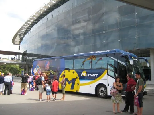 AUTOBUS SOLIDARIO DE LA XXXII TROBADA MUNDIAL DE PEÑAS DEL FC BARCELONA — imagen 7