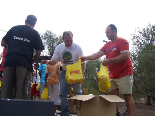 LA PB TOTANA REPARTE ILUSION EN LA I JORNADA DE CONVIVENCIA FAMILIAR CON LOS NIÑOS DEL SAHARA — imagen 3