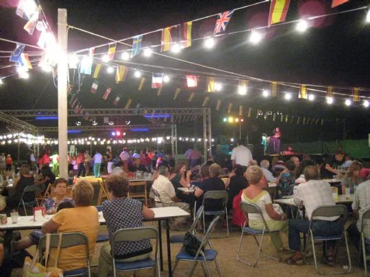 EXITO DE PARTICIPACION EN LA CELEBRACION DE LAS FIESTAS DE LAS PALOMA